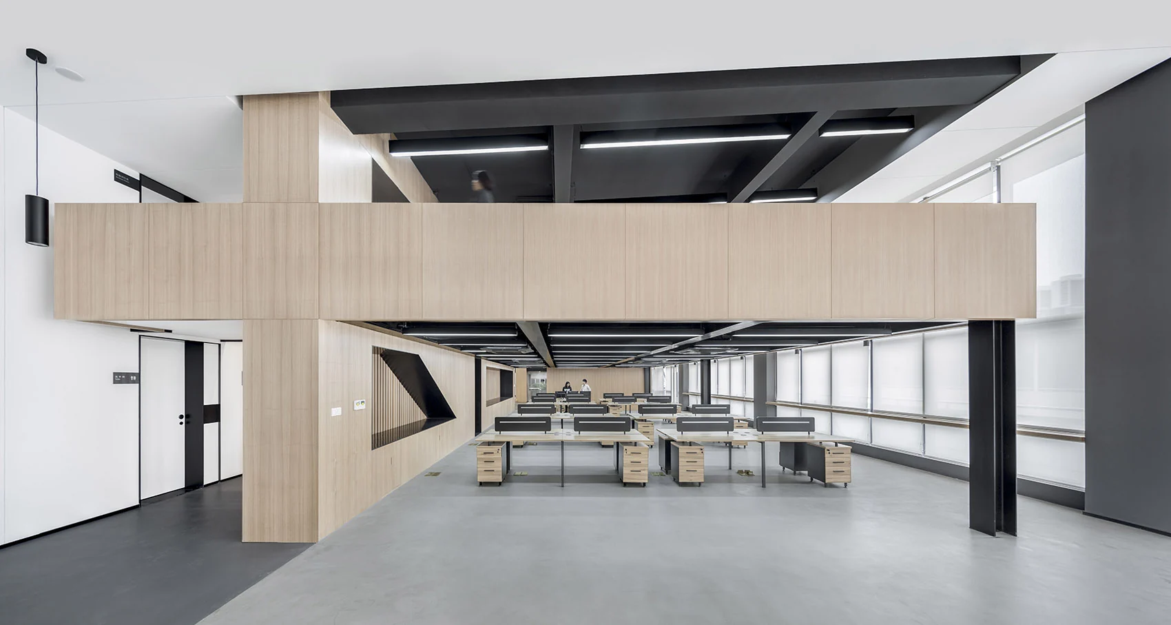 Yutu Technology Workplace — Shanghai workplace interior, view 4